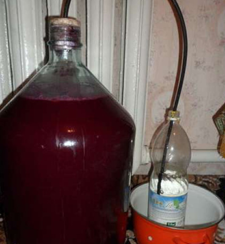 Как быстро приготовить вино в домашних условиях из варенья
