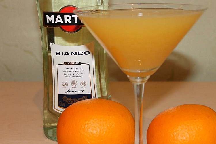 мартини с соком апельсина