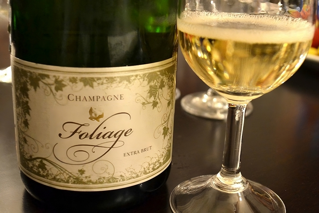 Край шампанский. Абрау-Дюрсо вина шампанские игристые. Шампань Франция шампанское. Шампанское Champagne foliage. Провинция шампань Франция.